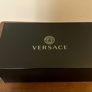 Mens Versace loafers. Purple.